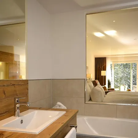 Belchenhotel Jaegerstueble 4*