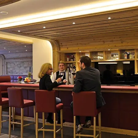 מלון Belchenhotel Jaegerstueble 4*